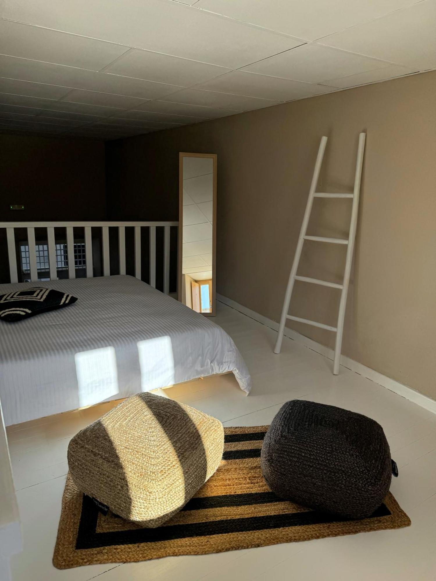 Opora Appartement Ermoupoli Buitenkant foto